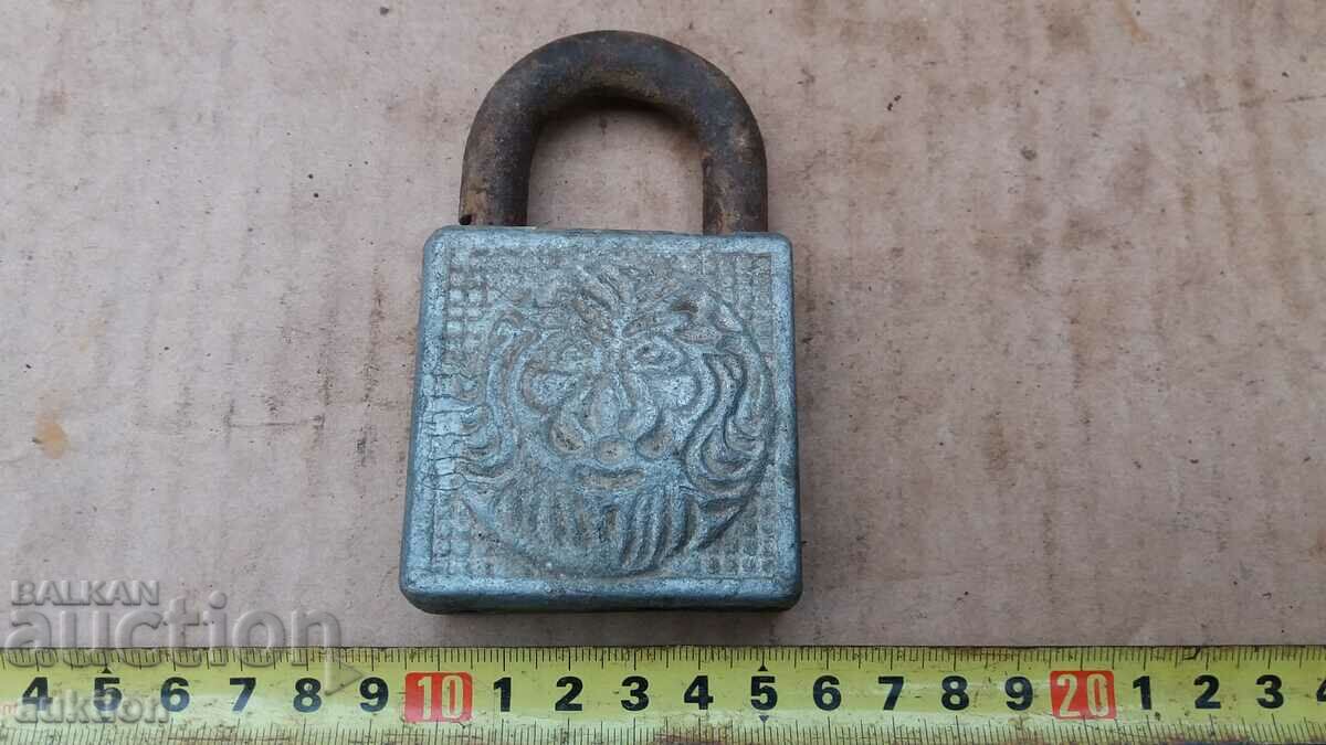 Auction INTERESTING SOC. PADLOCK Auction INTERESTING SOC. PADLOCK