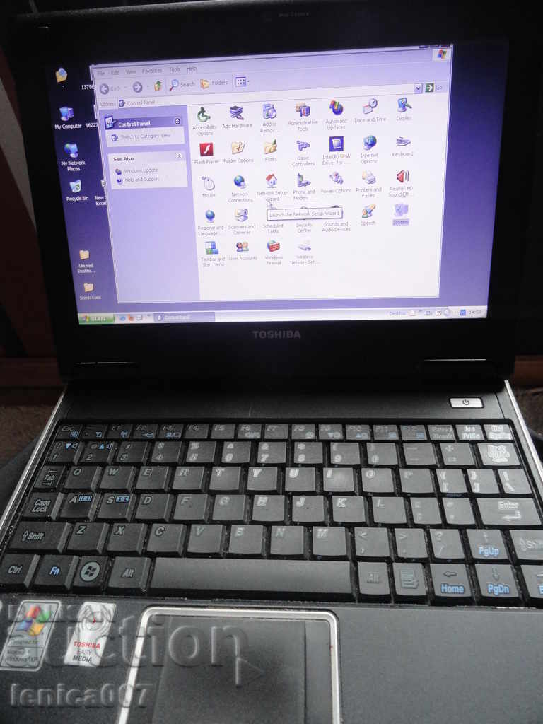 Лаптоп TOSHIBA NB100