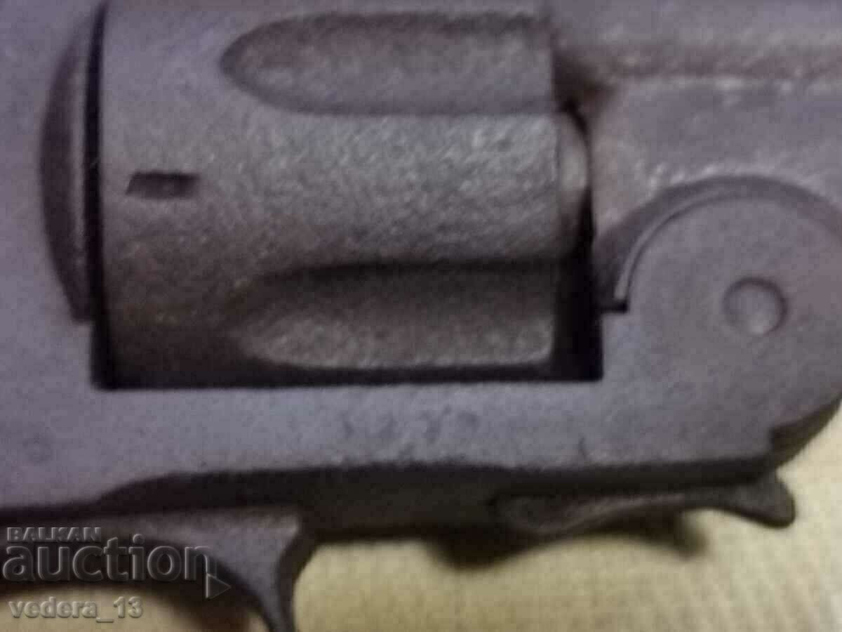 Доставка на Револвер Smith&Wesson Доставка на Револвер Smith&Wesson