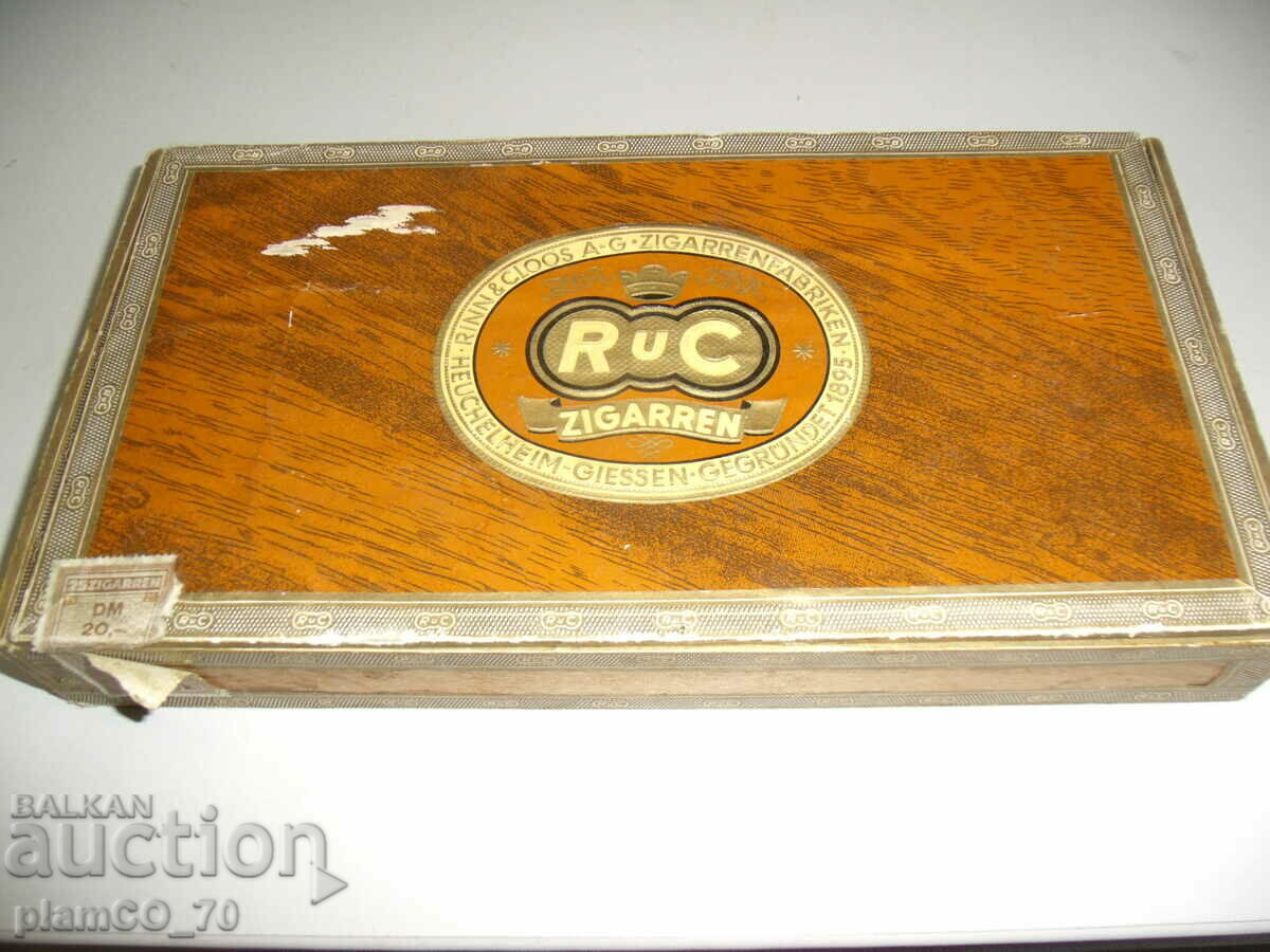 No.*6752 old wooden box - size 25 / 13 / 3.5 cm
