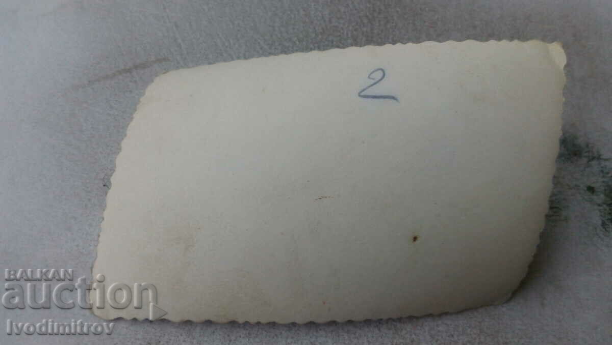 Foto Soldat și băiat cu preț 0.85 BGN | € 0.43 Foto Soldat și băiat cu preț 0.85 BGN | € 0.43