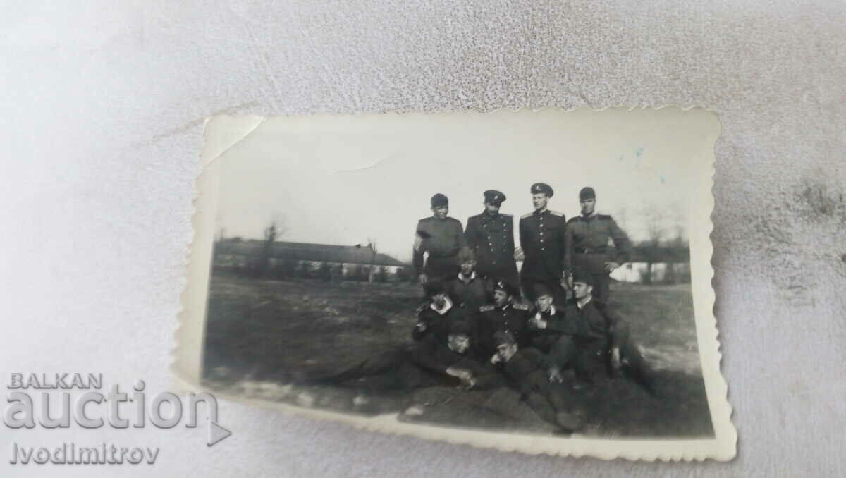 Foto Ofițeri și soldați ai unității 80730 1957