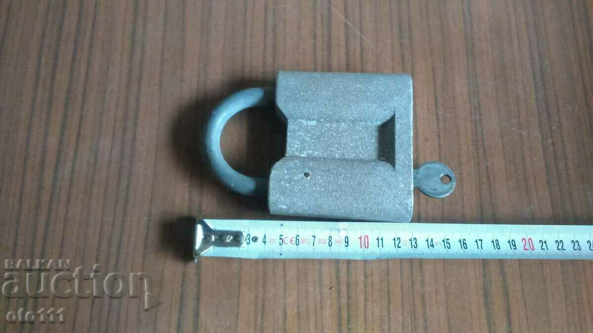 Δημοπρασία ΠΑΛΙΟ ΜΕΓΑΛΟ ΡΩΣΙΚΟ ΛΟΥΚΕΤΟ