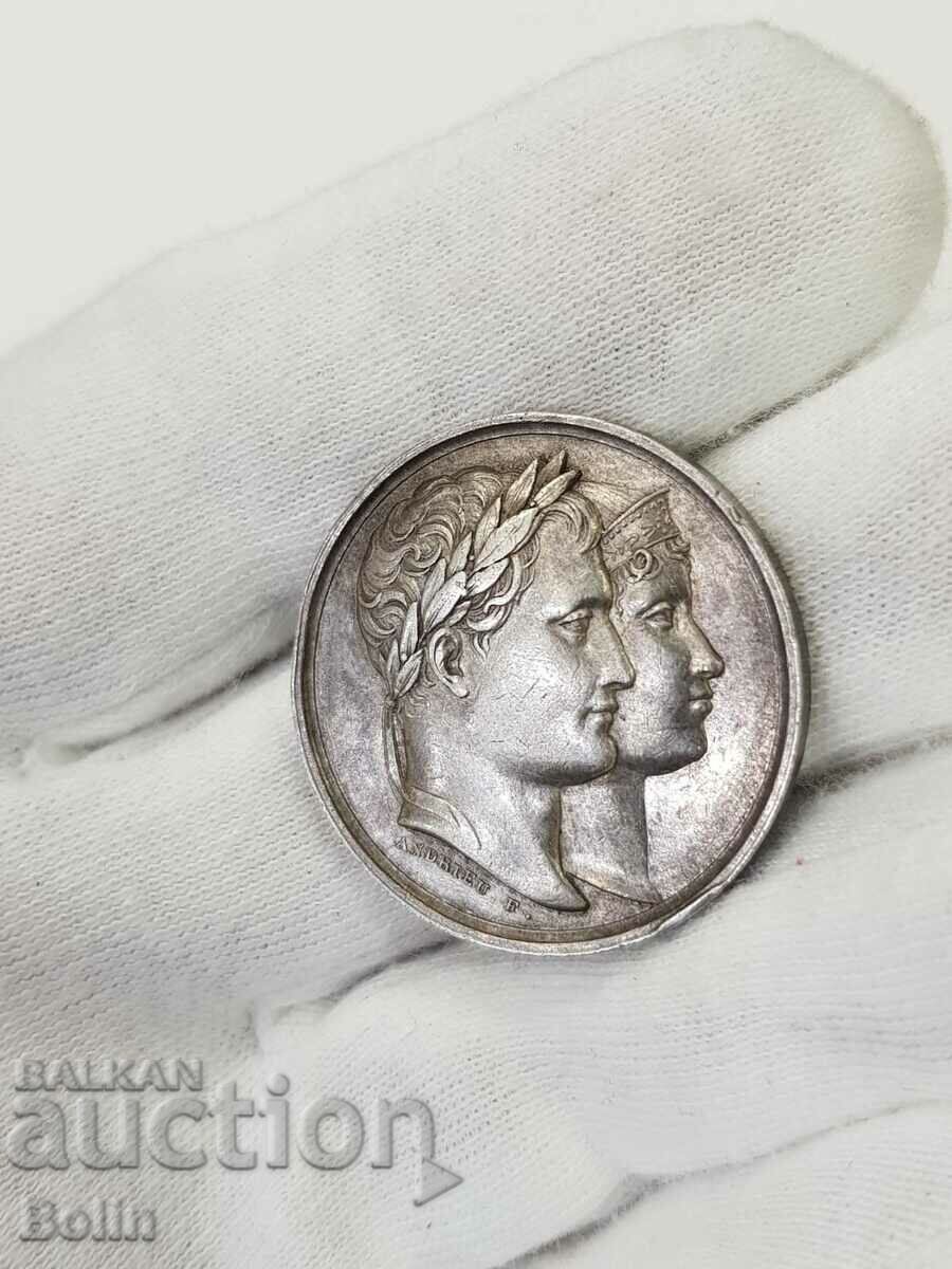 Δημοπρασία Σπάνιο Ασημένιο Μετάλλιο Τραπέζιου Ναπολέοντα και Μαρί Λουίζ 1811.