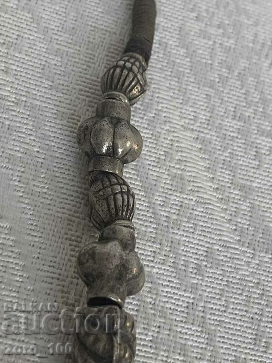 Old necklace with price 32.00 BGN | € 16.36 Old necklace with price 32.00 BGN | € 16.36