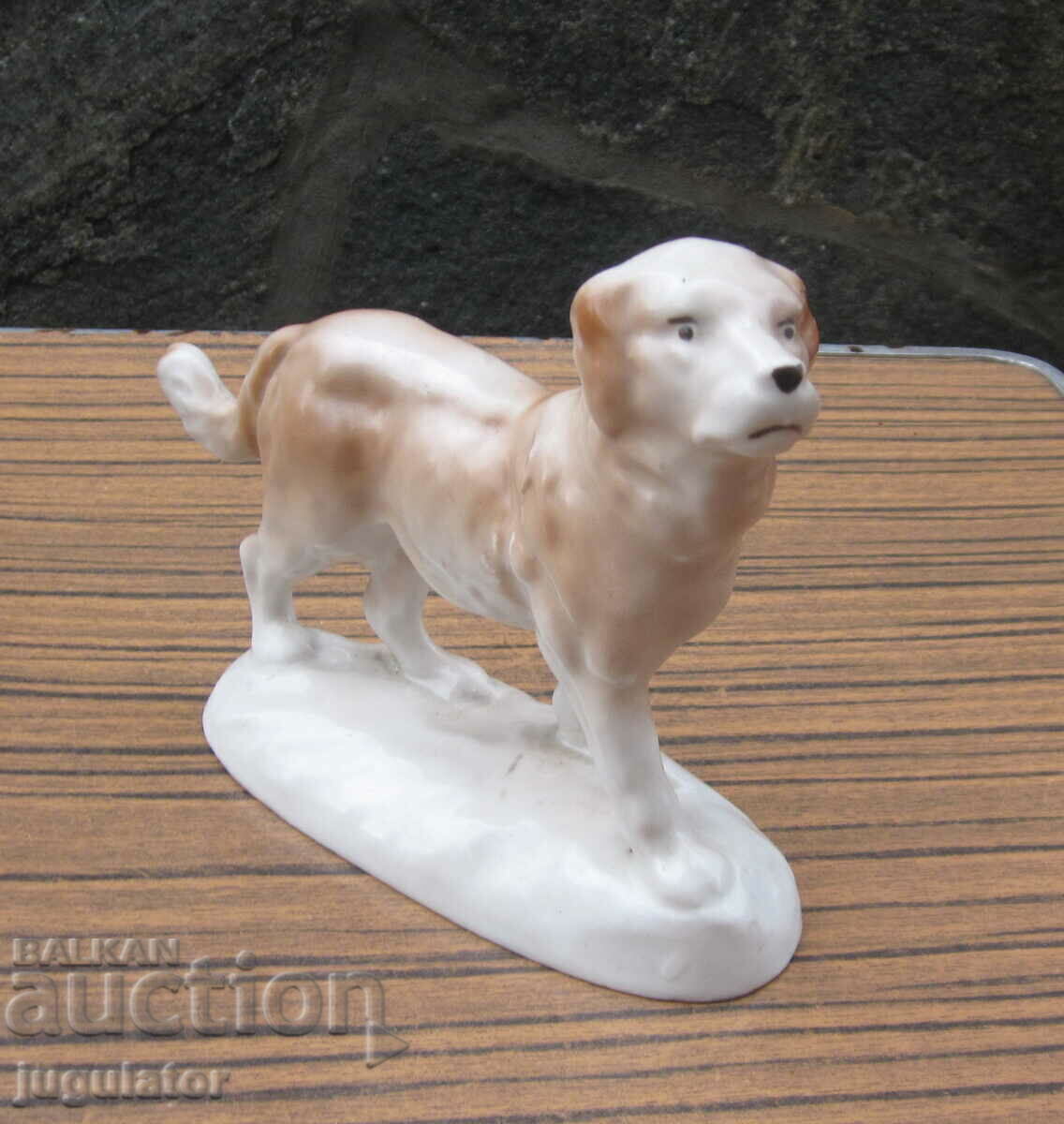 Δημοπρασία Παλιά Βουλγάρικη πορσελάνινη φιγούρα αγαλματάκι σκύλου