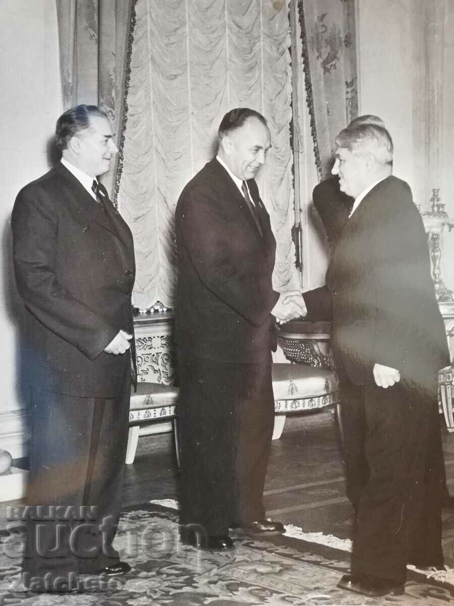Auction Old photo Soc - Bulgarian delegates in the USSR Moscow Auction Old photo Soc - Bulgarian delegates in the USSR Moscow