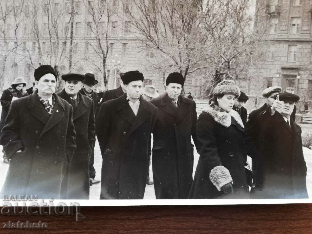 Old photo Soc - Bulgarian delegates in the USSR Moscow with price 6.00 BGN | € 3.07 Old photo Soc - Bulgarian delegates in the USSR Moscow with price 6.00 BGN | € 3.07
