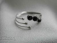 Παλιό βιετναμέζικο ασημένιο δαχτυλίδι με τρεις κομμένους τεκτίτες