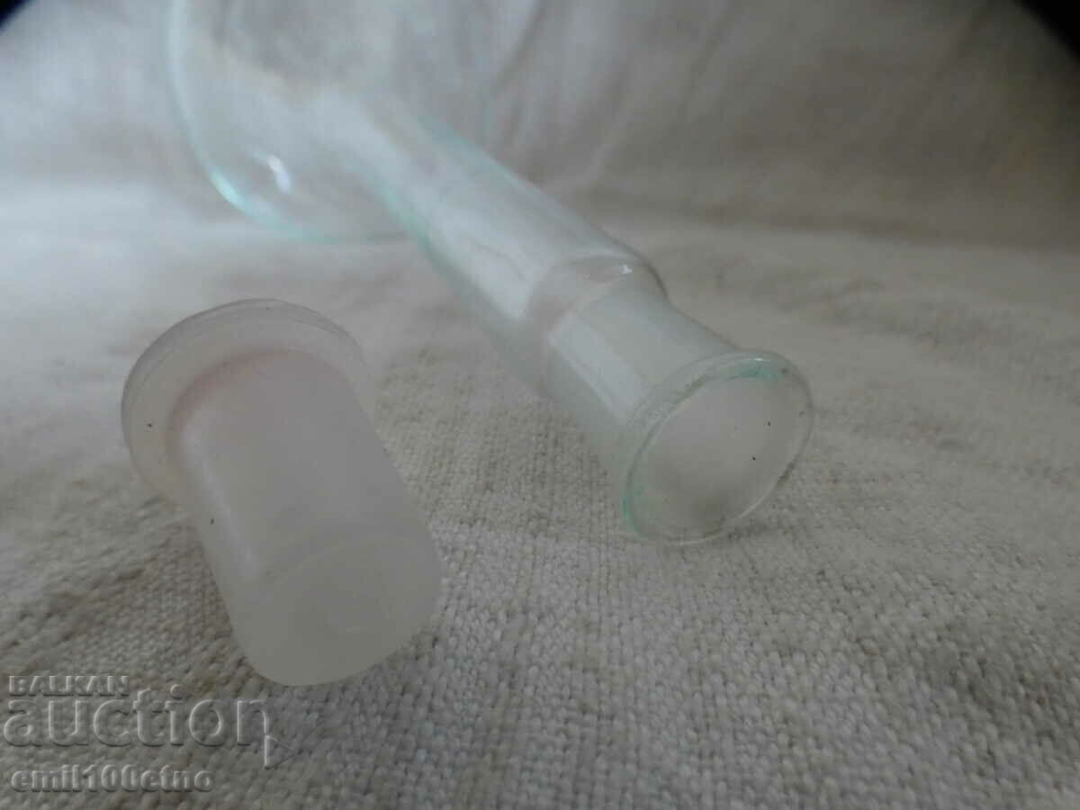 Auction  Laboratory flask