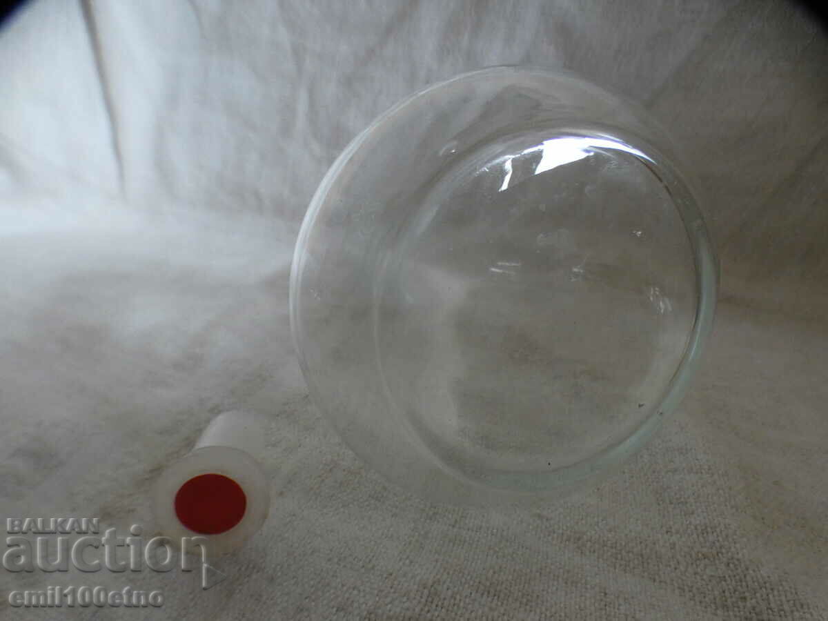 Delivery of Laboratory flask