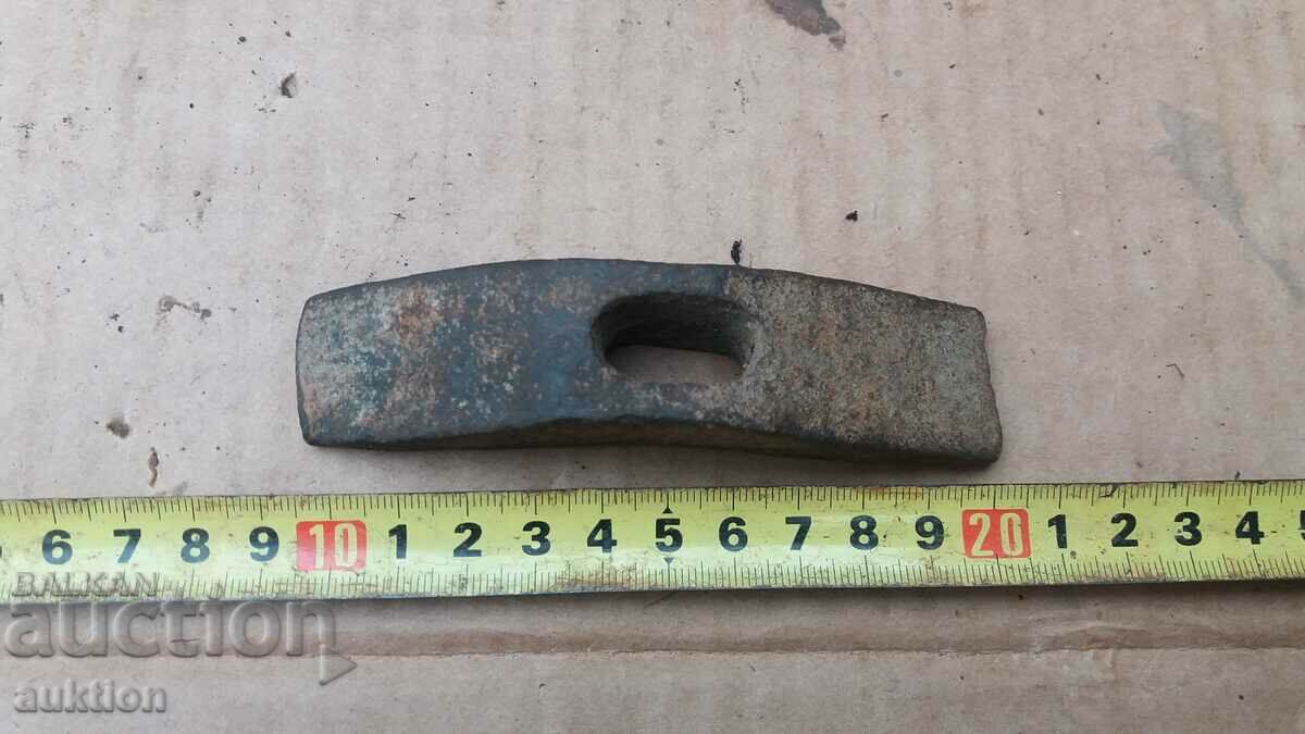 FORGED RENAISSANCE HAMMER, HAIR CUTTING TOOL with price 2.99 BGN | € 1.53 FORGED RENAISSANCE HAMMER, HAIR CUTTING TOOL with price 2.99 BGN | € 1.53