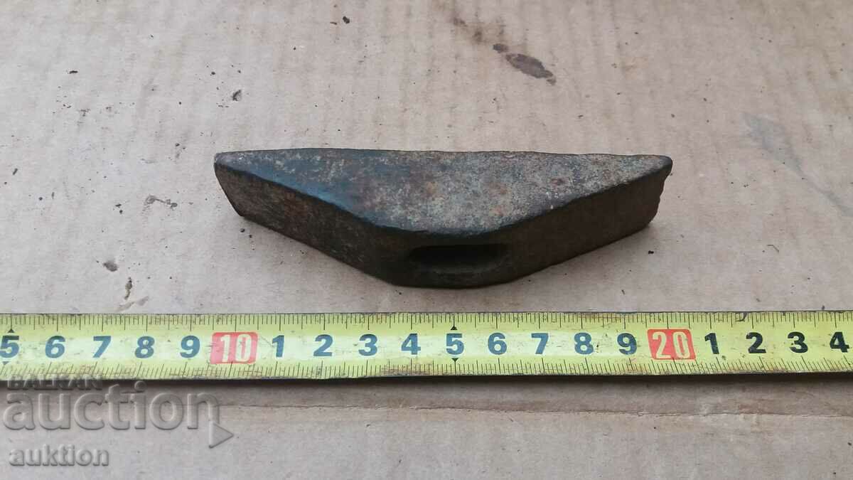 FORGED RENAISSANCE HAMMER, HAIR CUTTING TOOL - 7 FORGED RENAISSANCE HAMMER, HAIR CUTTING TOOL - 7