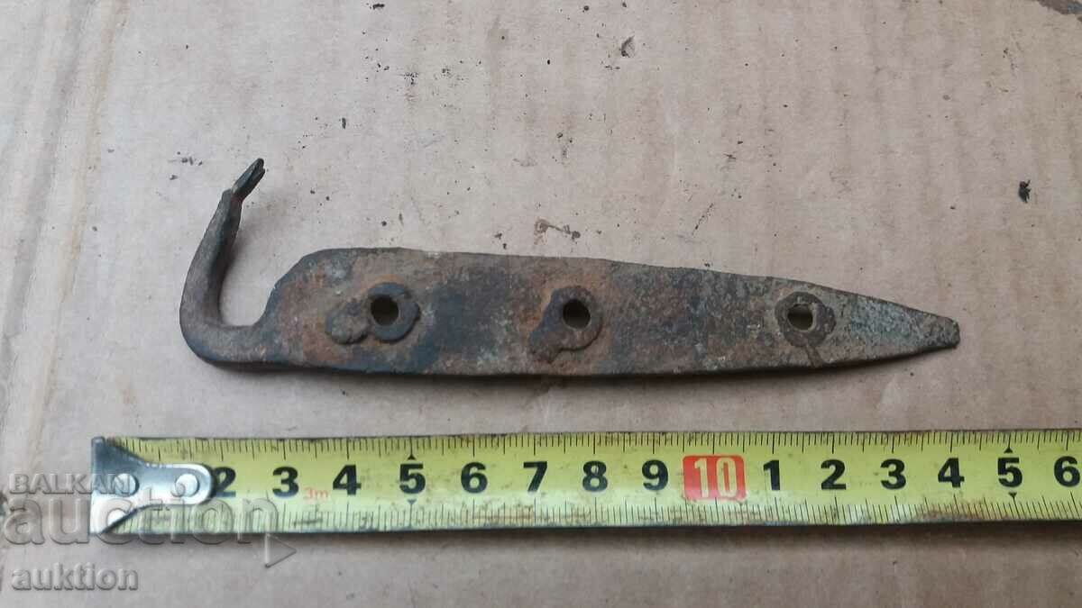 Delivery of WROUGHT REVIVAL LOCK FOR THE GATE Delivery of WROUGHT REVIVAL LOCK FOR THE GATE