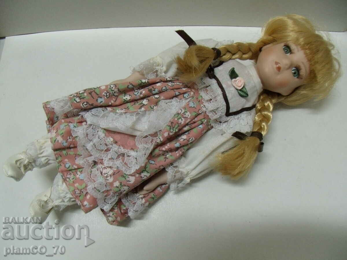 No.*6762 παλιά πορσελάνινη κούκλα - Νοσταλγία με τιμή 30.00 BGN | € 15.34
