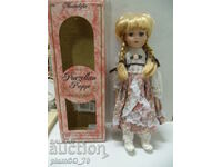 №*6762 стара порцеланова кукла - Nostalgia