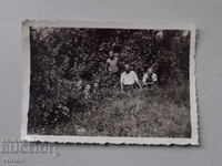 Photo: Veliko Tarnovo - students on a field trip - 1940s.