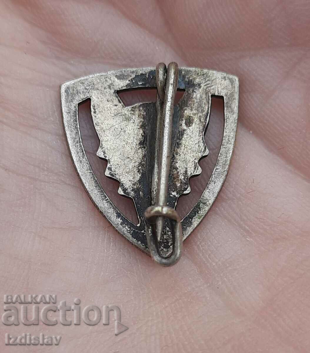 Old wolf head badge. with price 35.00 BGN | € 17.90 Old wolf head badge. with price 35.00 BGN | € 17.90