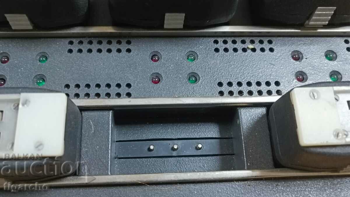 Аукцион Зарядно за радиостанции Аукцион Зарядно за радиостанции