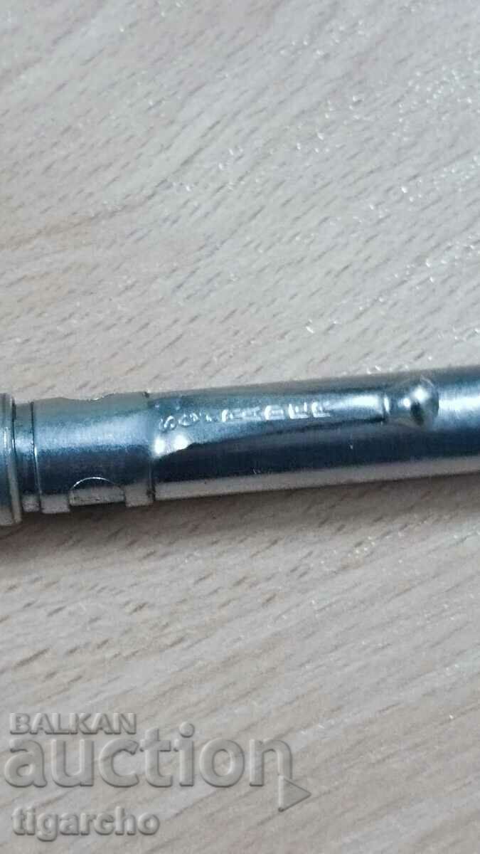 Retro tire pressure gauge with price 40.00 BGN | € 20.45 Retro tire pressure gauge with price 40.00 BGN | € 20.45