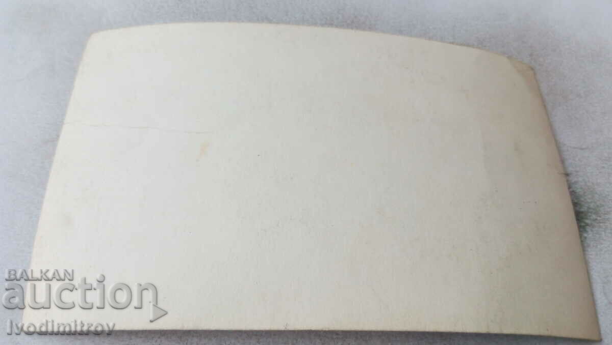 Ofițer imagine cu preț 2.65 BGN | € 1.35 Ofițer imagine cu preț 2.65 BGN | € 1.35