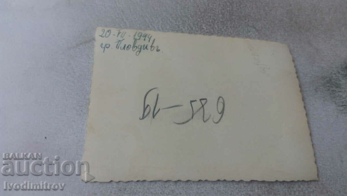 Photo Plovdiv Four young women on the way to the Parliament 1944 with price 2.45 BGN | € 1.25 Photo Plovdiv Four young women on the way to the Parliament 1944 with price 2.45 BGN | € 1.25