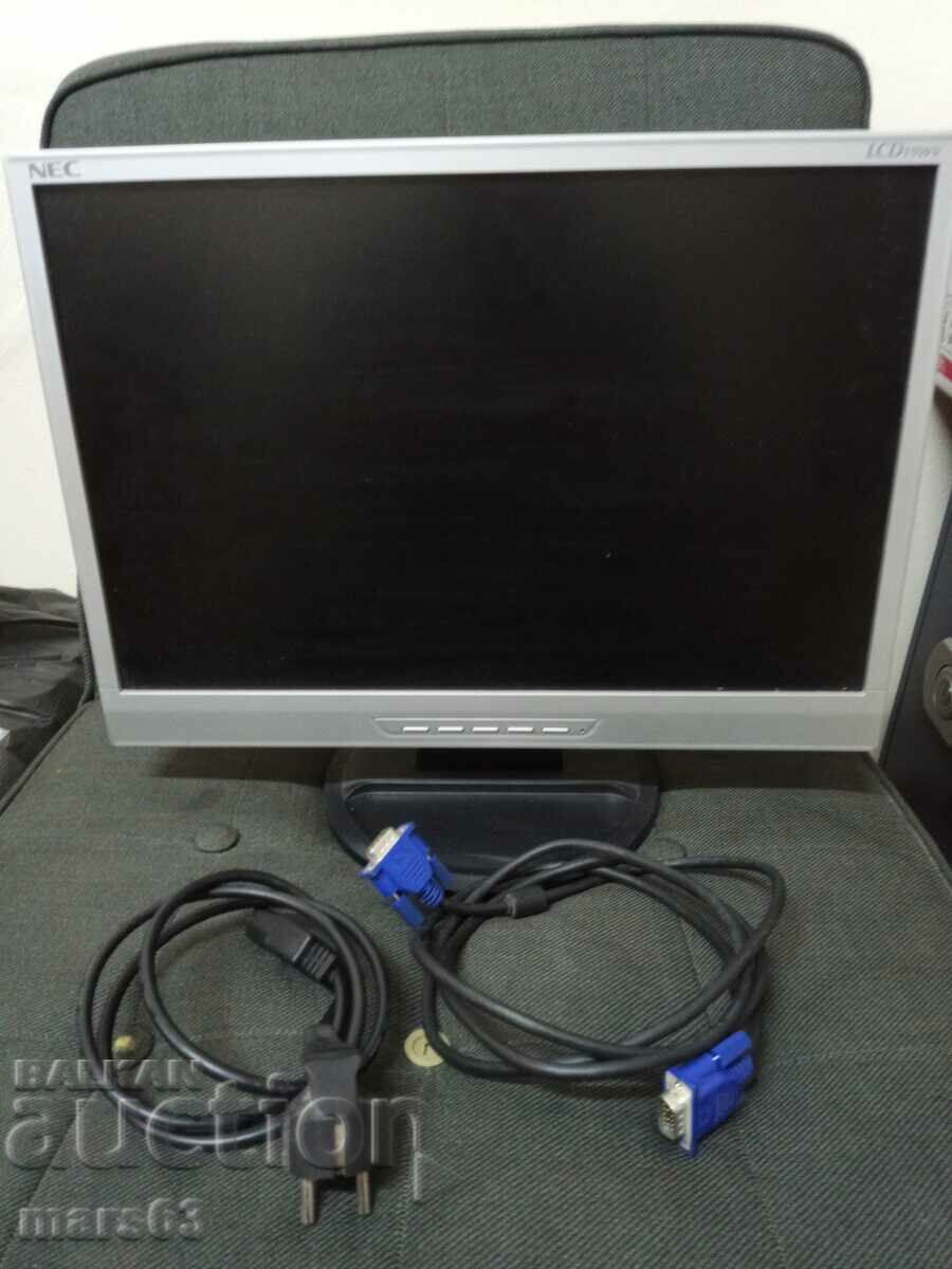 NEC LCD19WV Monitor 19 inches + cables