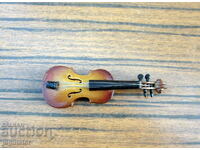 instrument muzical vioara mic din lemn in miniatura