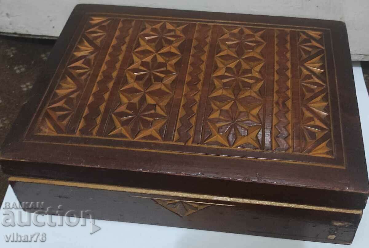 Παλιό ξύλινο κουτί Παλιό ξύλινο κουτί