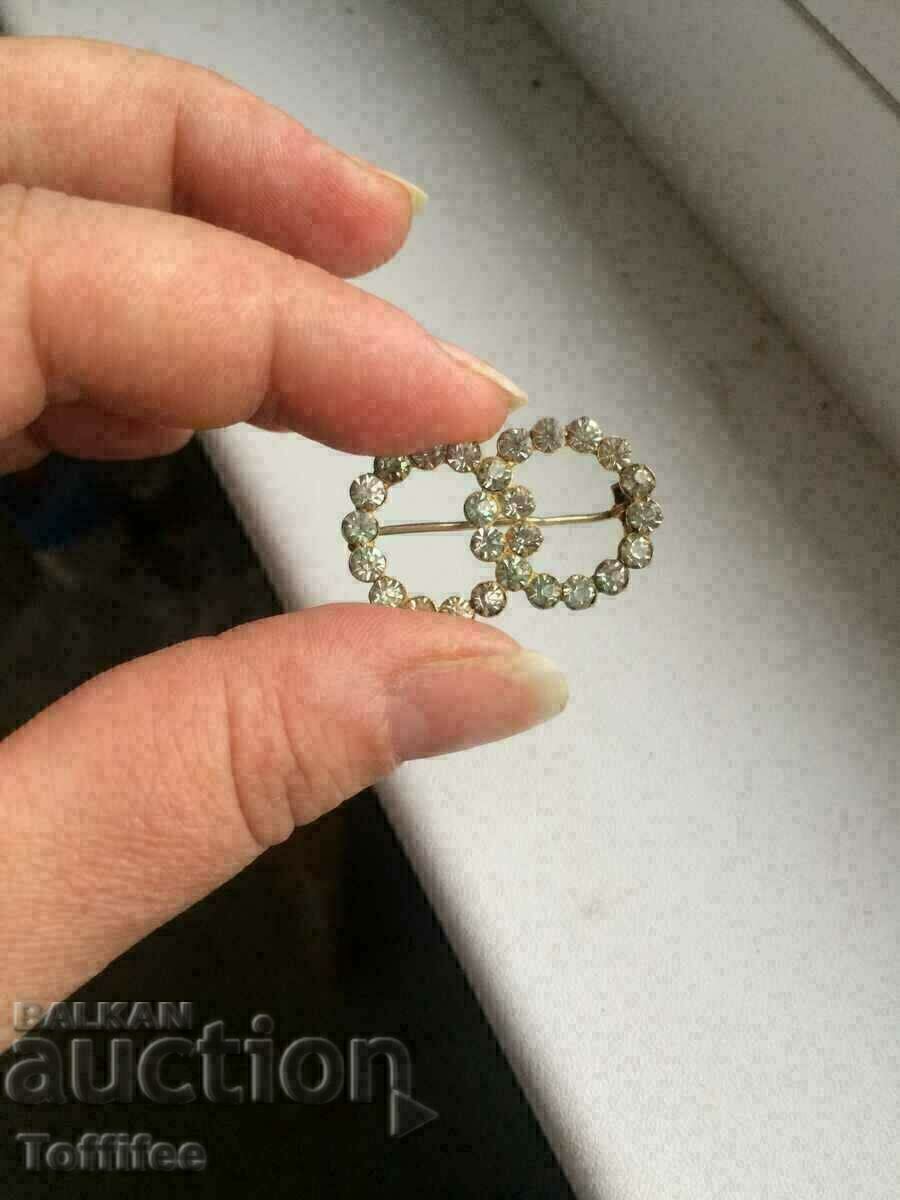 Auction  Old vintage zirconia brooch