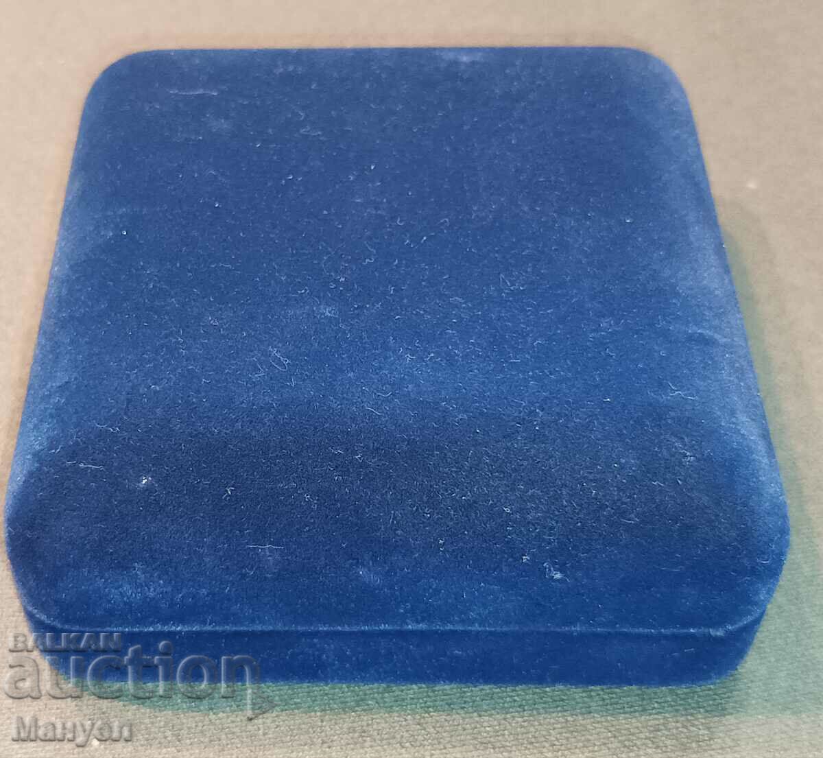 Auction  Badge of honor (plaque) of the Bulgarian Medical Union.