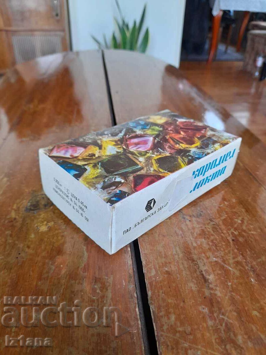 Delivery of An old box of Caramel Lacta candies Delivery of An old box of Caramel Lacta candies