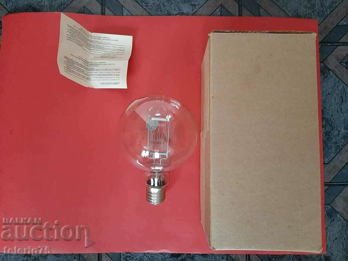 Powerful Stage Halogen Lamp TUNGSRAM Filmstudio-2000W with price 30.00 BGN | € 15.34 Powerful Stage Halogen Lamp TUNGSRAM Filmstudio-2000W with price 30.00 BGN | € 15.34