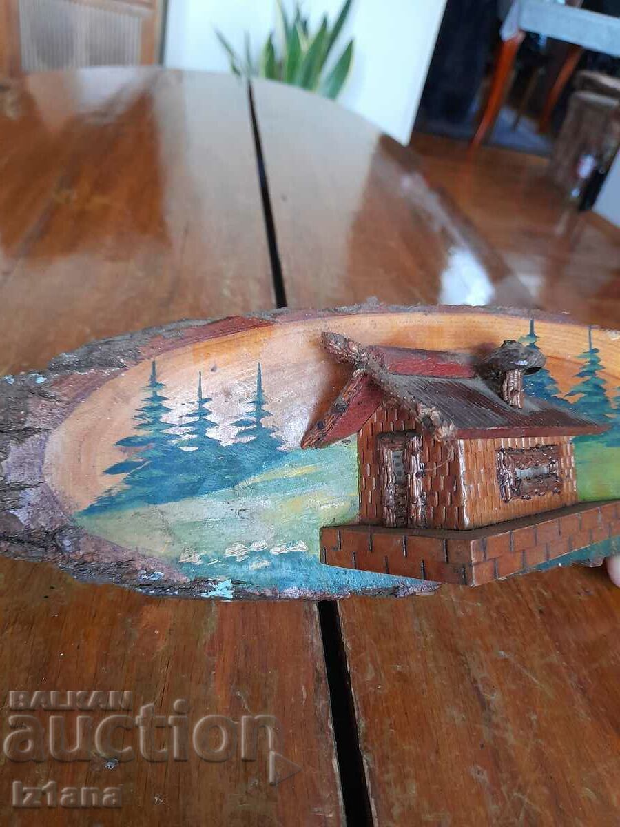 Auction Old wooden decoration Auction Old wooden decoration