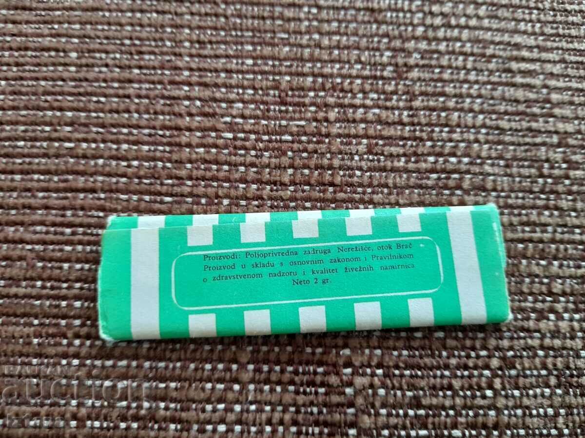 Old Favorit chewing gum with price 37.00 BGN | € 18.92 Old Favorit chewing gum with price 37.00 BGN | € 18.92