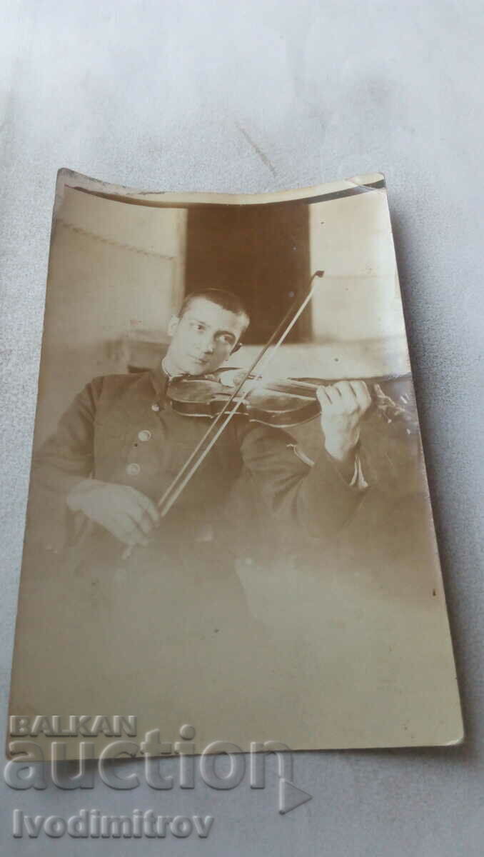 Foto Tânăr violonist