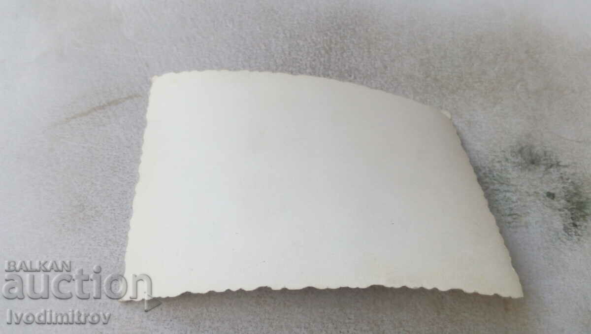 Photo Samokov Men, women and children in the square in front of the mosque with price 1.45 BGN | € 0.74 Photo Samokov Men, women and children in the square in front of the mosque with price 1.45 BGN | € 0.74