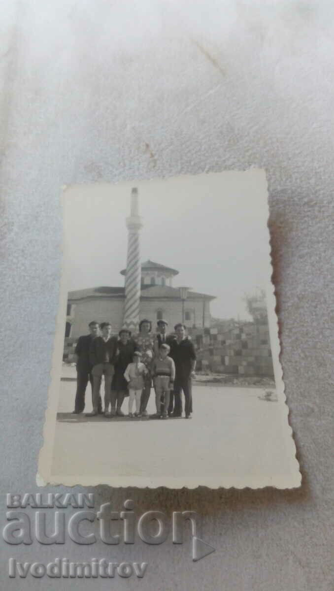 Photo Samokov Men, women and children in the square in front of the mosque