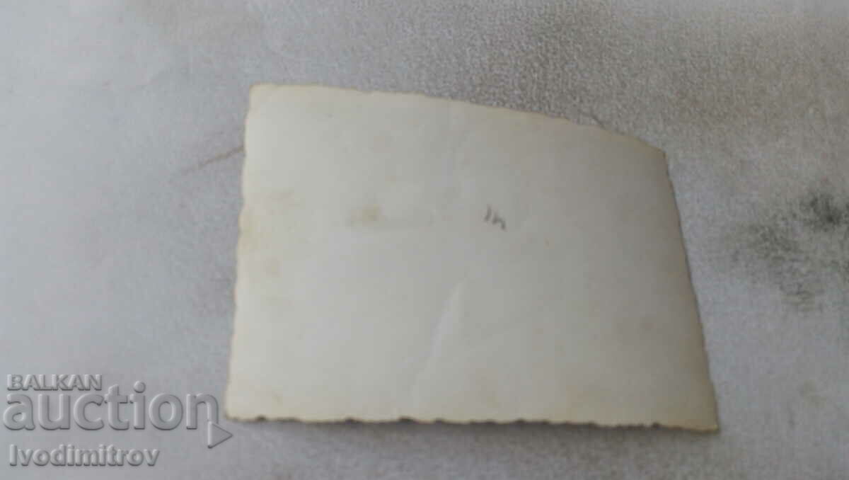 Photo A young man with an accordion and three small children with price 0.75 BGN | € 0.38 Photo A young man with an accordion and three small children with price 0.75 BGN | € 0.38