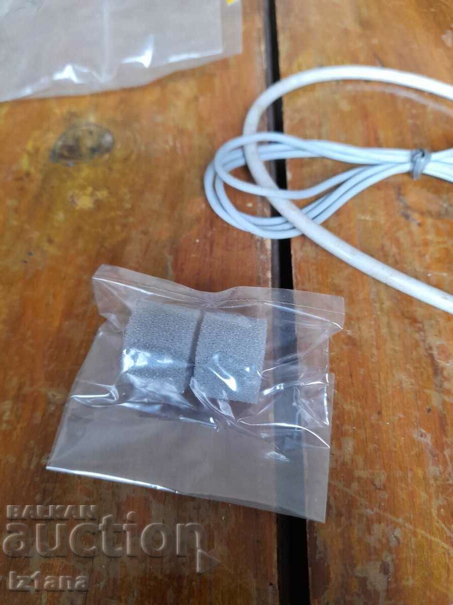 Old headphones - 5 Old headphones - 5