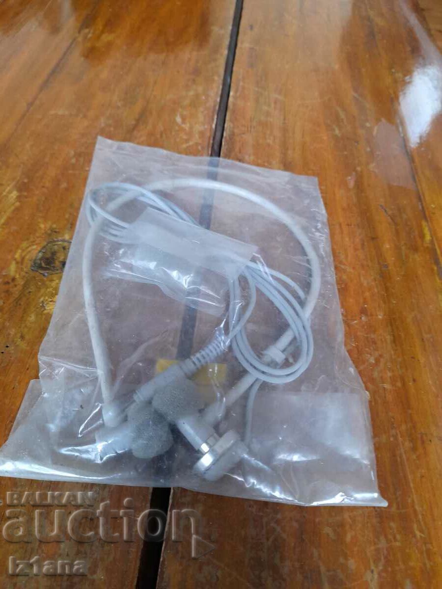 Old headphones Old headphones