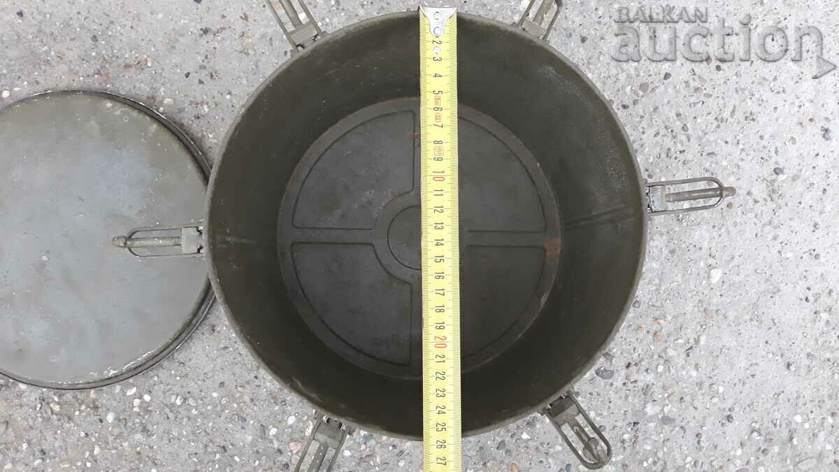 старинна метална кутия сандъче стоманен контейнер - 7 старинна метална кутия сандъче стоманен контейнер - 7