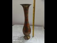 Vaza frumoasa din bronz antic