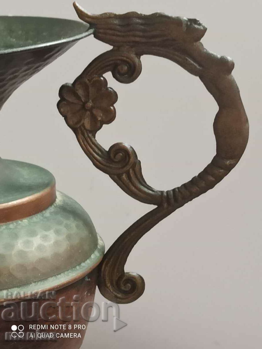 Δημοπρασία Αντίκες χάλκινο βάζο Δημοπρασία Αντίκες χάλκινο βάζο