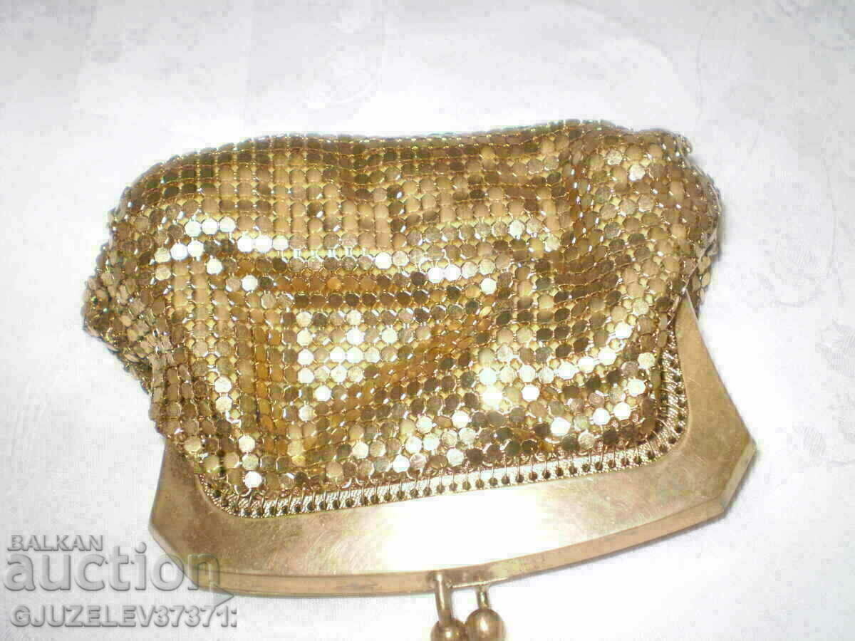 Auction Vintage elegant purse brass yellow metal Auction Vintage elegant purse brass yellow metal