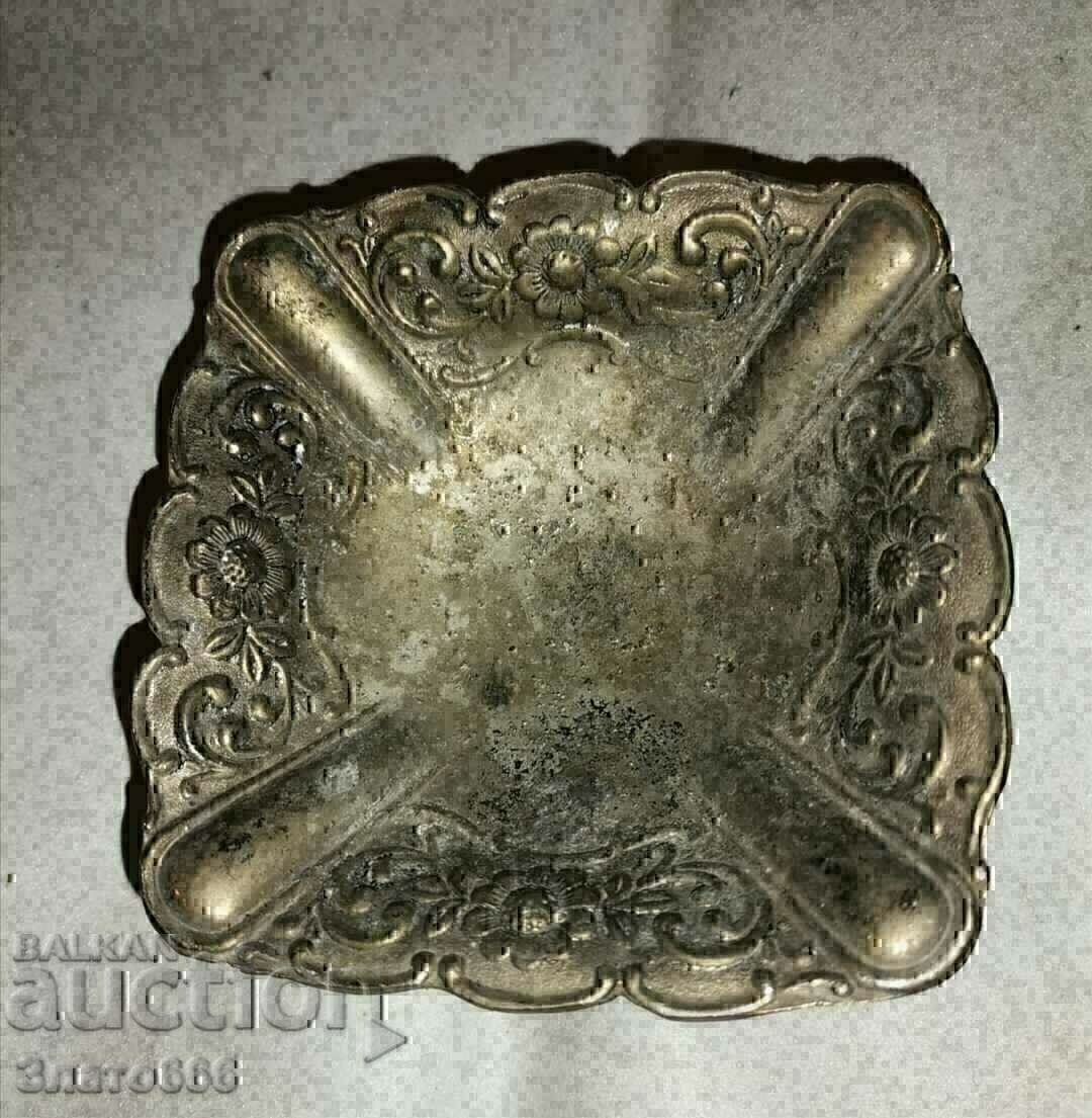Old ashtray with price 5.00 BGN | € 2.56