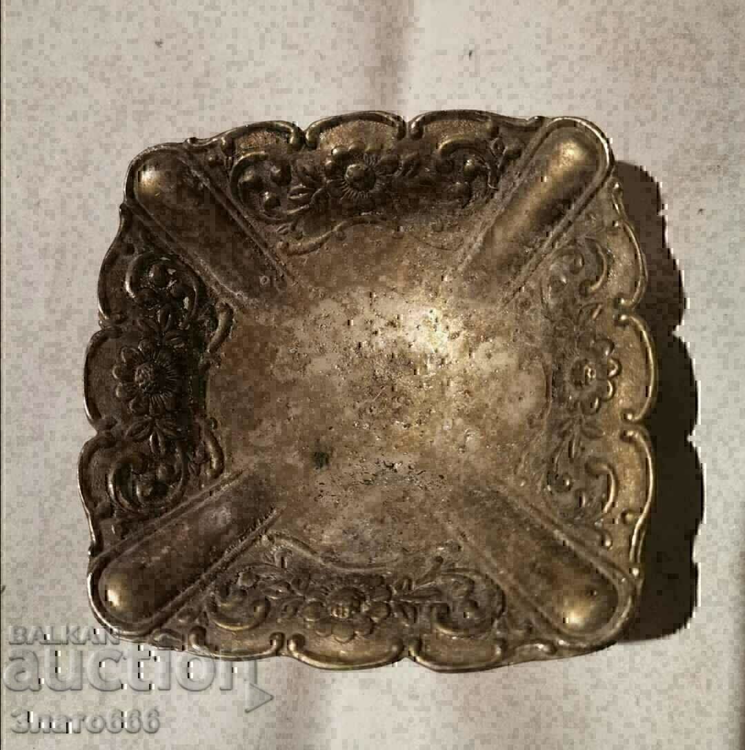 Стар пепелник Стар пепелник
