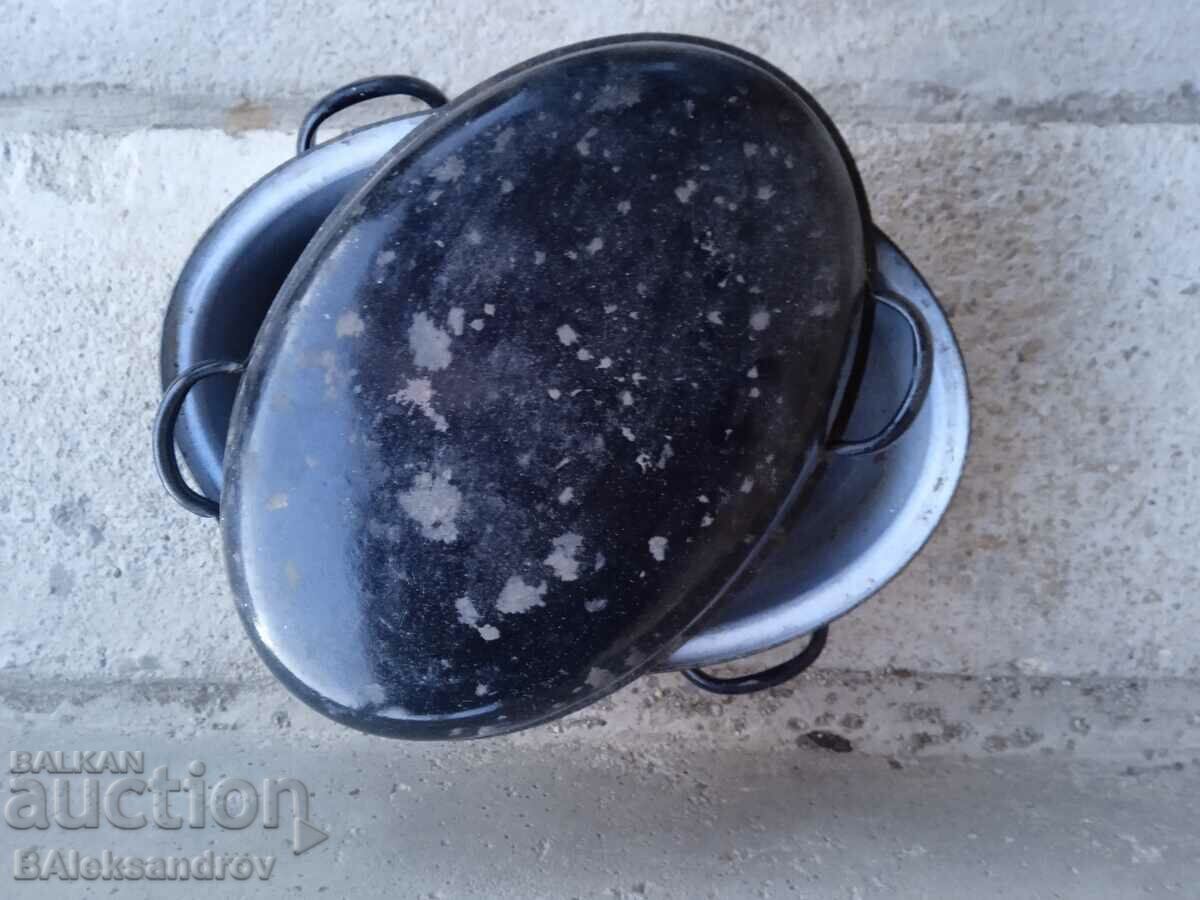 Licitație Un ghiveci vechi, rar, interesant