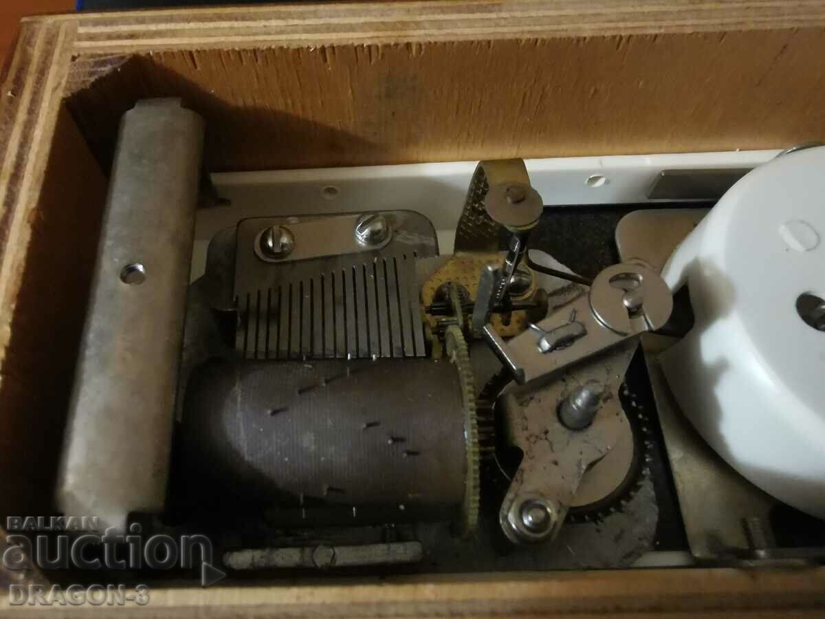 alarm clock NAIRI WITH LANTERN - 6 alarm clock NAIRI WITH LANTERN - 6