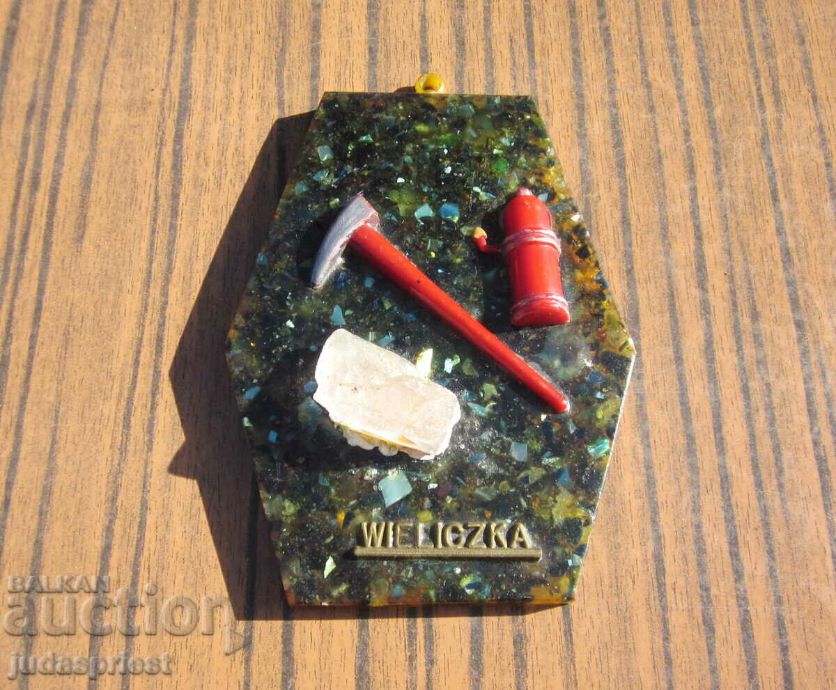 old mining diorama a miner from the times of socialism with price 40.00 BGN | € 20.45 old mining diorama a miner from the times of socialism with price 40.00 BGN | € 20.45